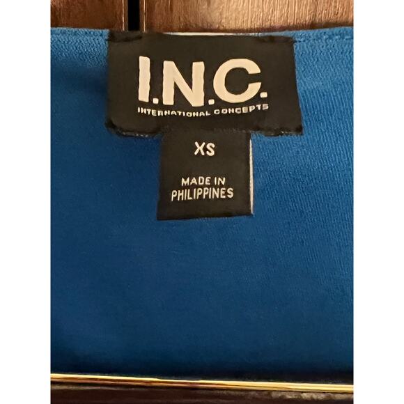 INC International Concepts Wrap Top XS NWT Blue White Floral Tie Waist - Picture 4 of 10